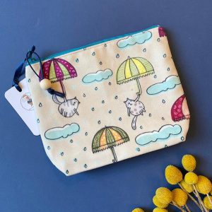 کیف آرایش گربه چترباز